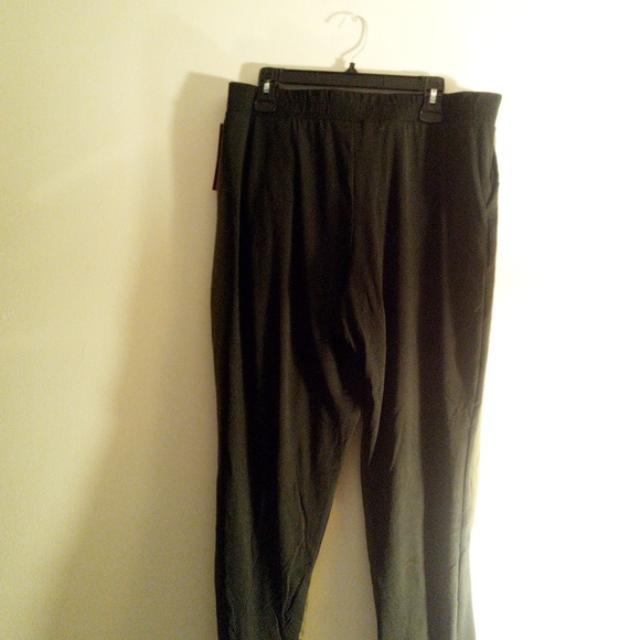 La Image olive green and black pants - Picture 11 of 11